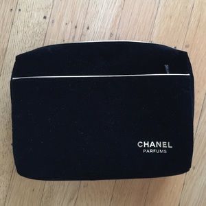 Chanel Parfums Black Velvet Cosmetic Toiletry Bag